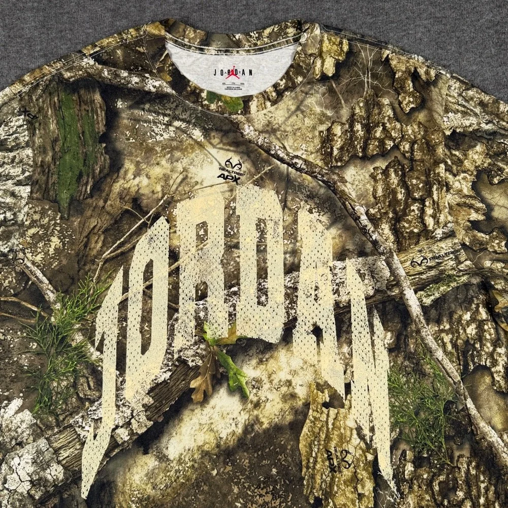 Jordan Brooklyn Realtree Mens XXL Camo APX Short Sleeve Crew Tee HQ9020 133